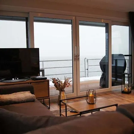 Floating House 