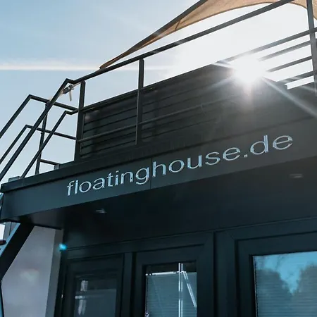 Floating House 